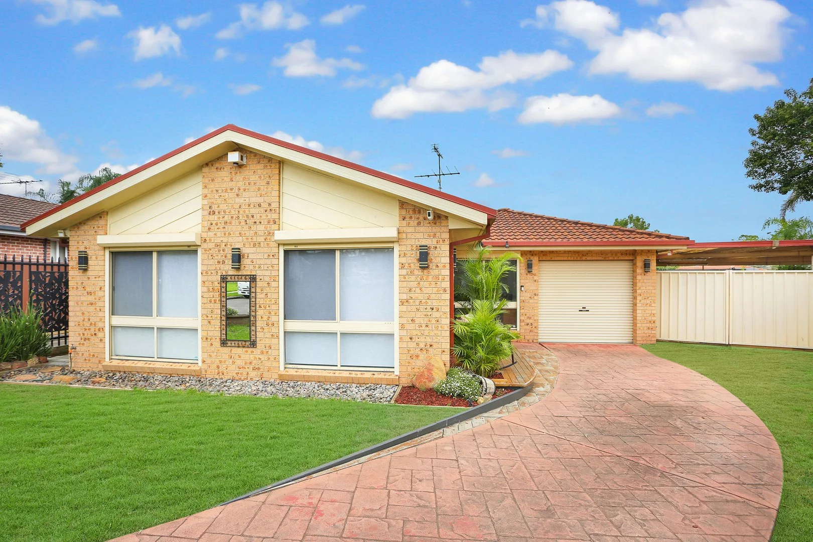 12 Gale Place, Oakhurst NSW 2761