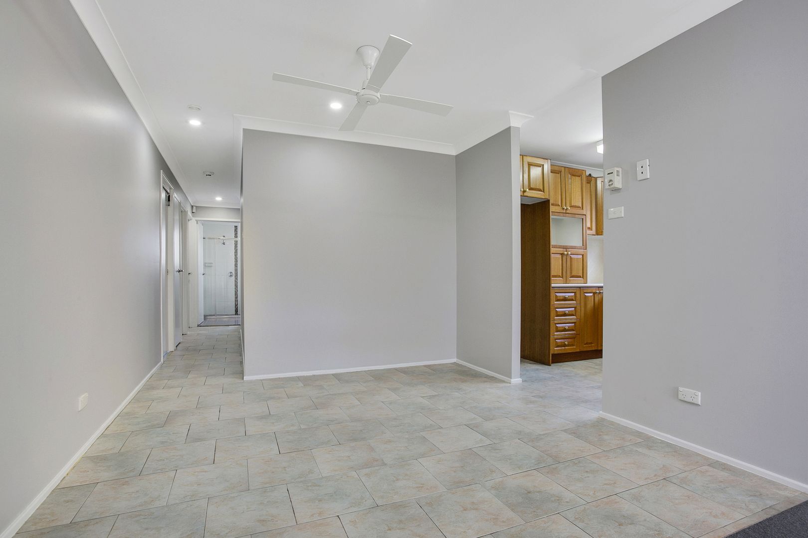 3 Robson Crescent, St Helens Park NSW 2560, Image 2