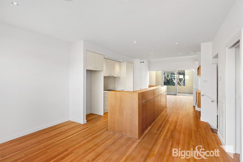 3 bedrooms Townhouse in 60A High Street PRAHRAN VIC, 3181