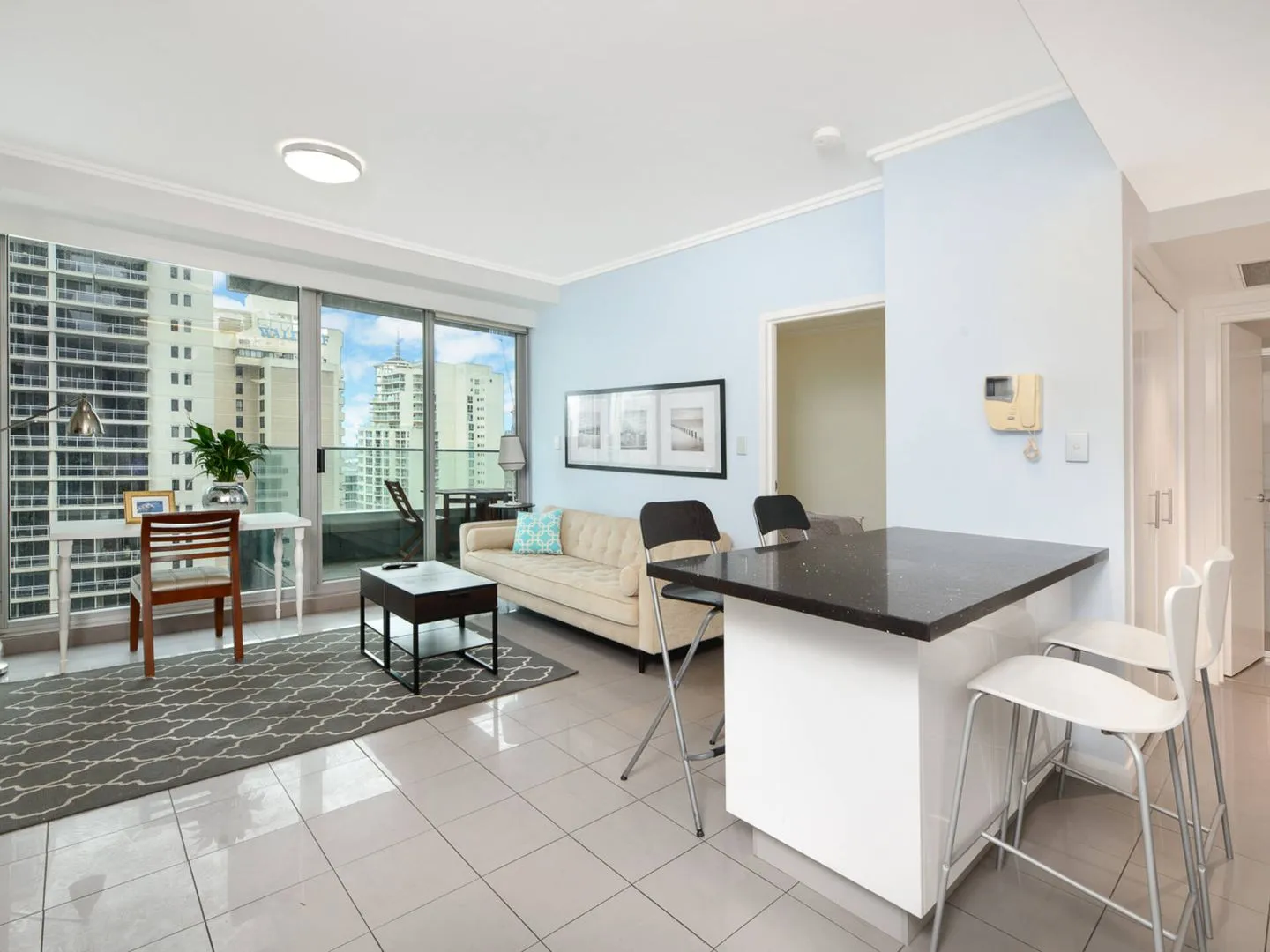 World Tower 1 Bedroom Plus Study ( Can Be Used As 2 Bed ) For Sale, Ready To Move In, Sydney