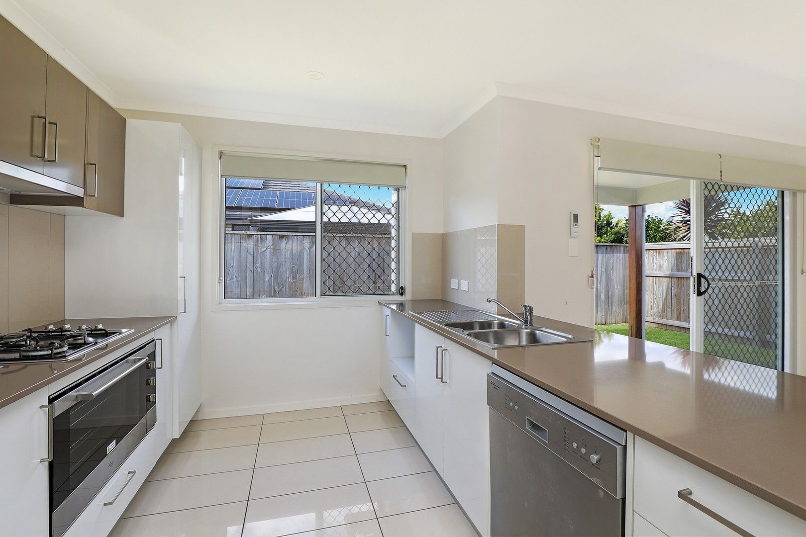 12 Henning cresent, Meridan Plains QLD 4551, Image 2