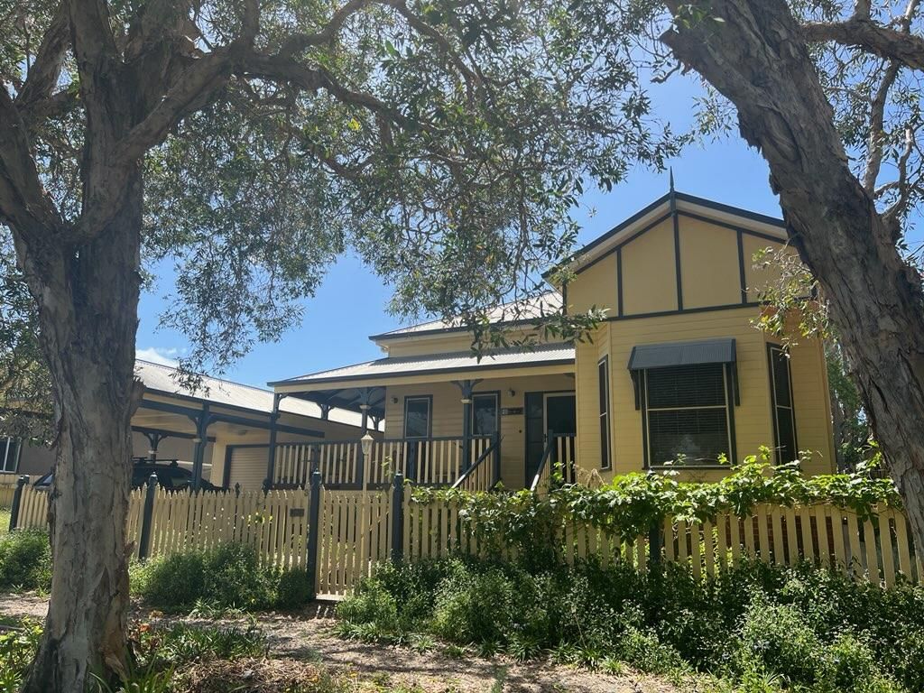 4 bedrooms House in 3 Bluff Road EMERALD BEACH NSW, 2456