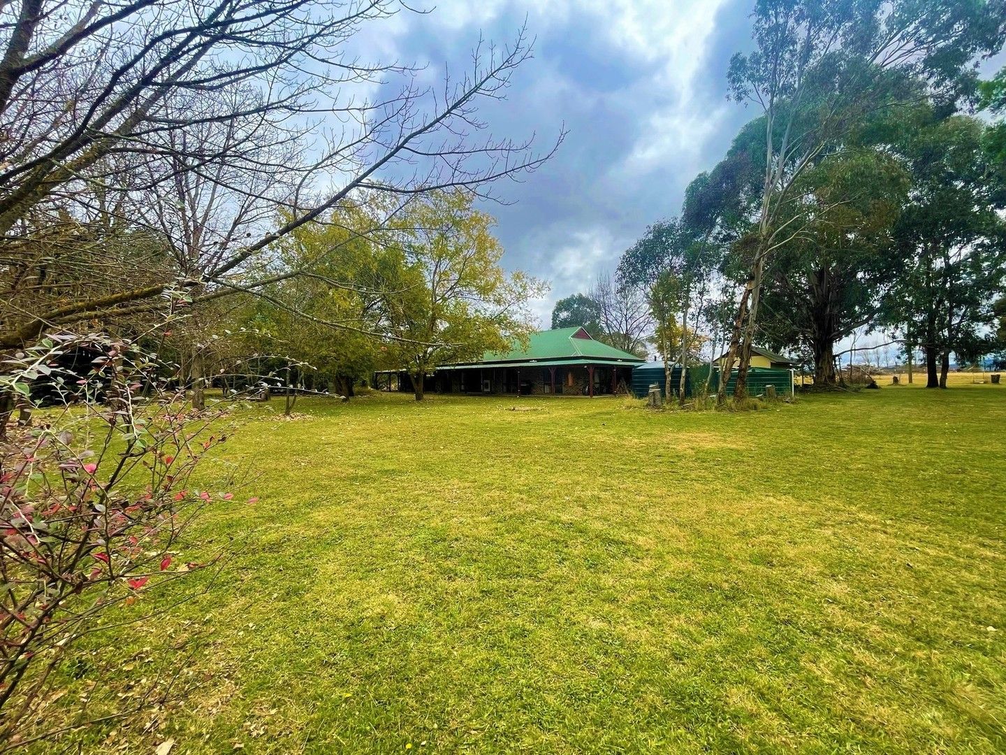4 bedrooms Rural in 818 BUNDARRA ROAD, SAUMAREZ PONDS ARMIDALE NSW, 2350