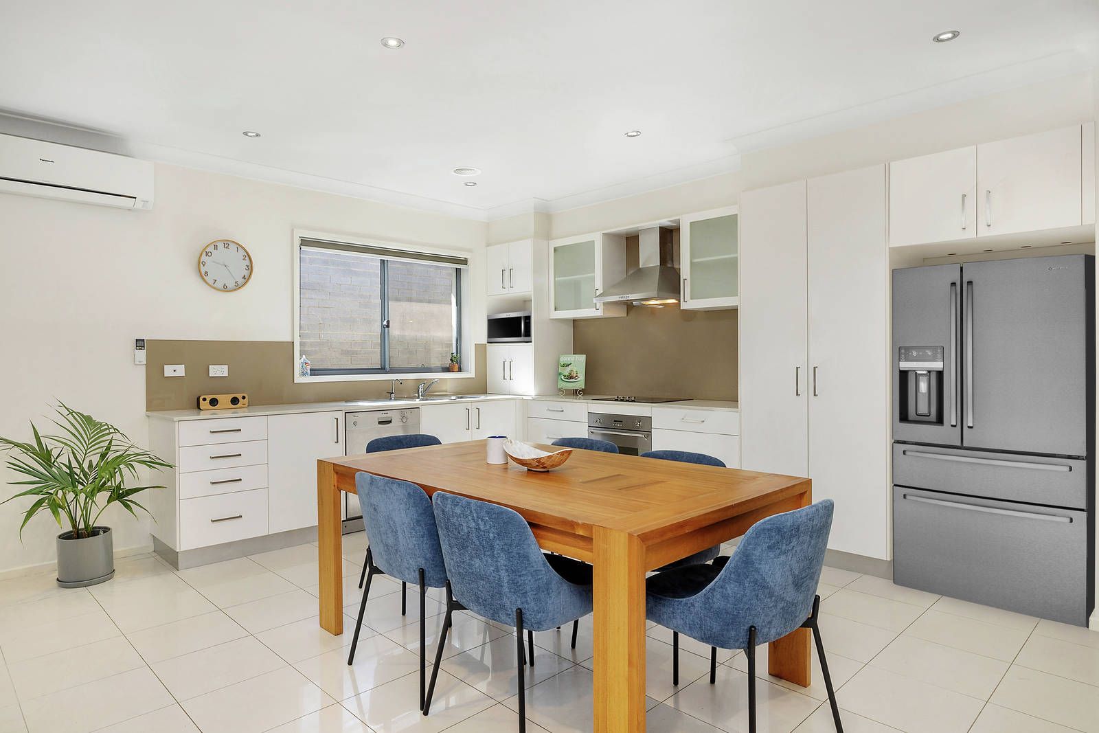 10 Allnutt Crescent, Forde ACT 2914, Image 2