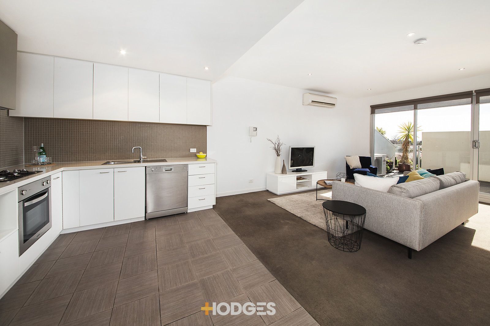 207/285-305 Centre Road, Bentleigh VIC 3204, Image 2