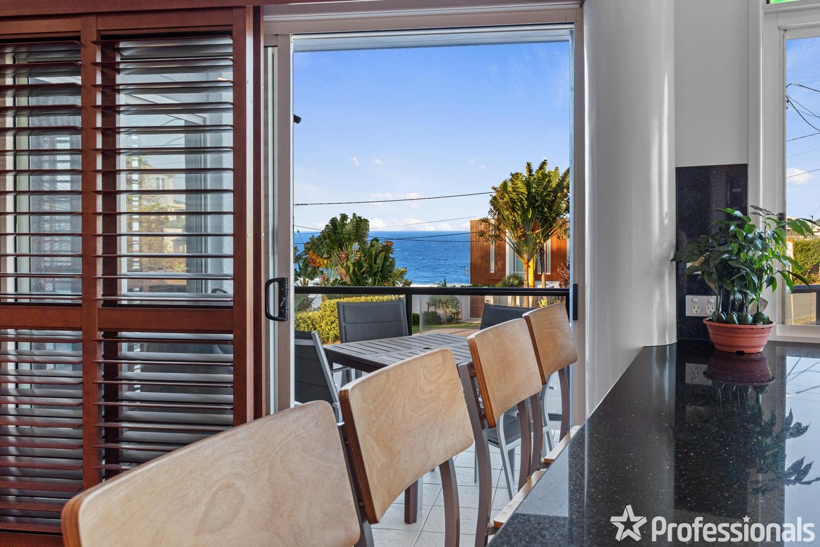 46 Woodgee Street, Currumbin QLD 4223, Image 1