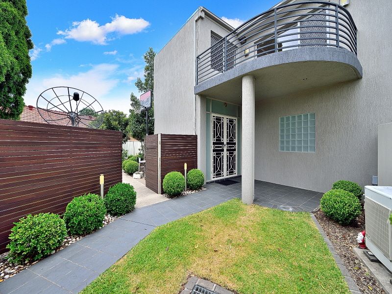 30 Westbrook St, Beverly Hills NSW 2209, Image 0