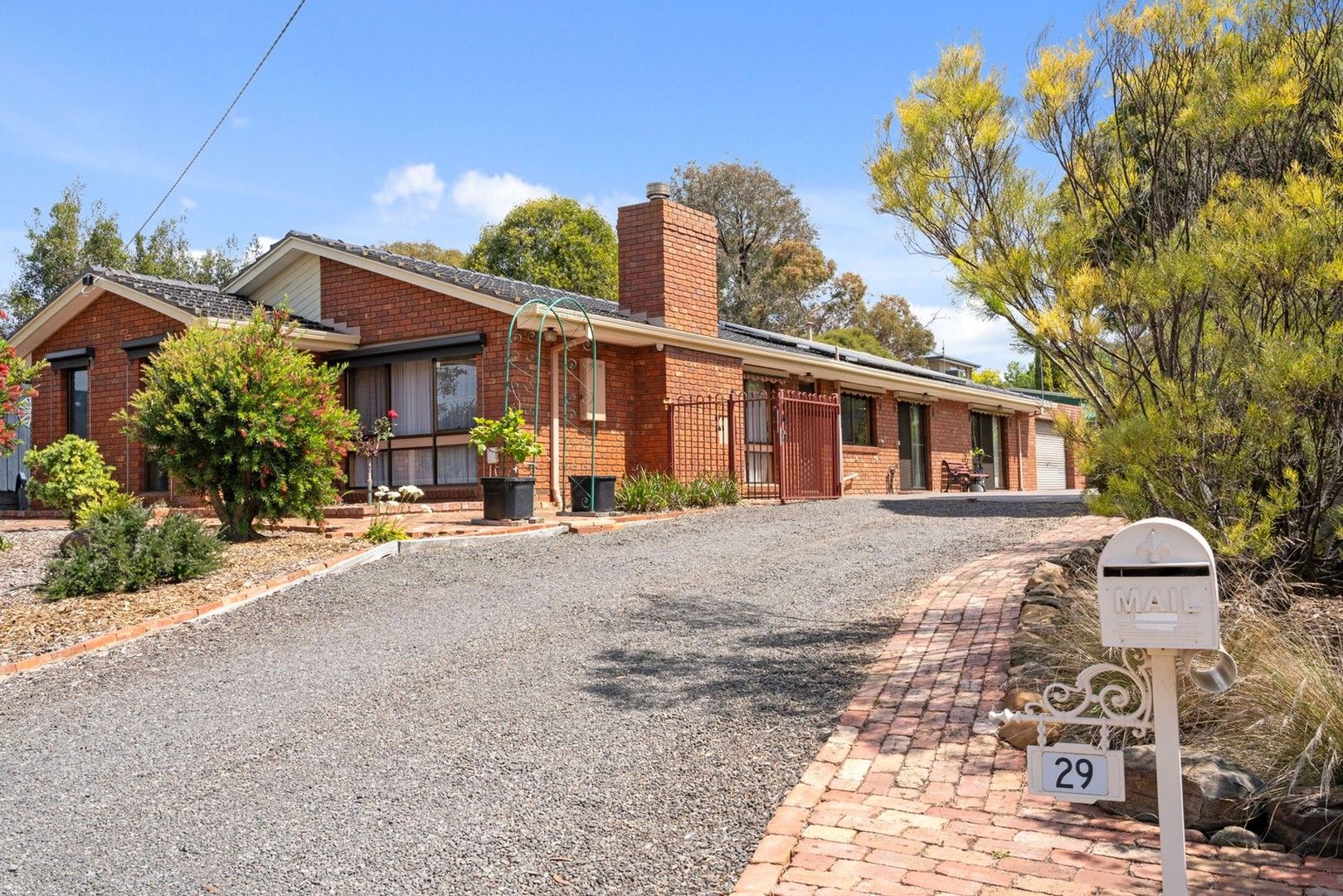 4 bedrooms House in 29 Powlett Street MADDINGLEY VIC, 3340
