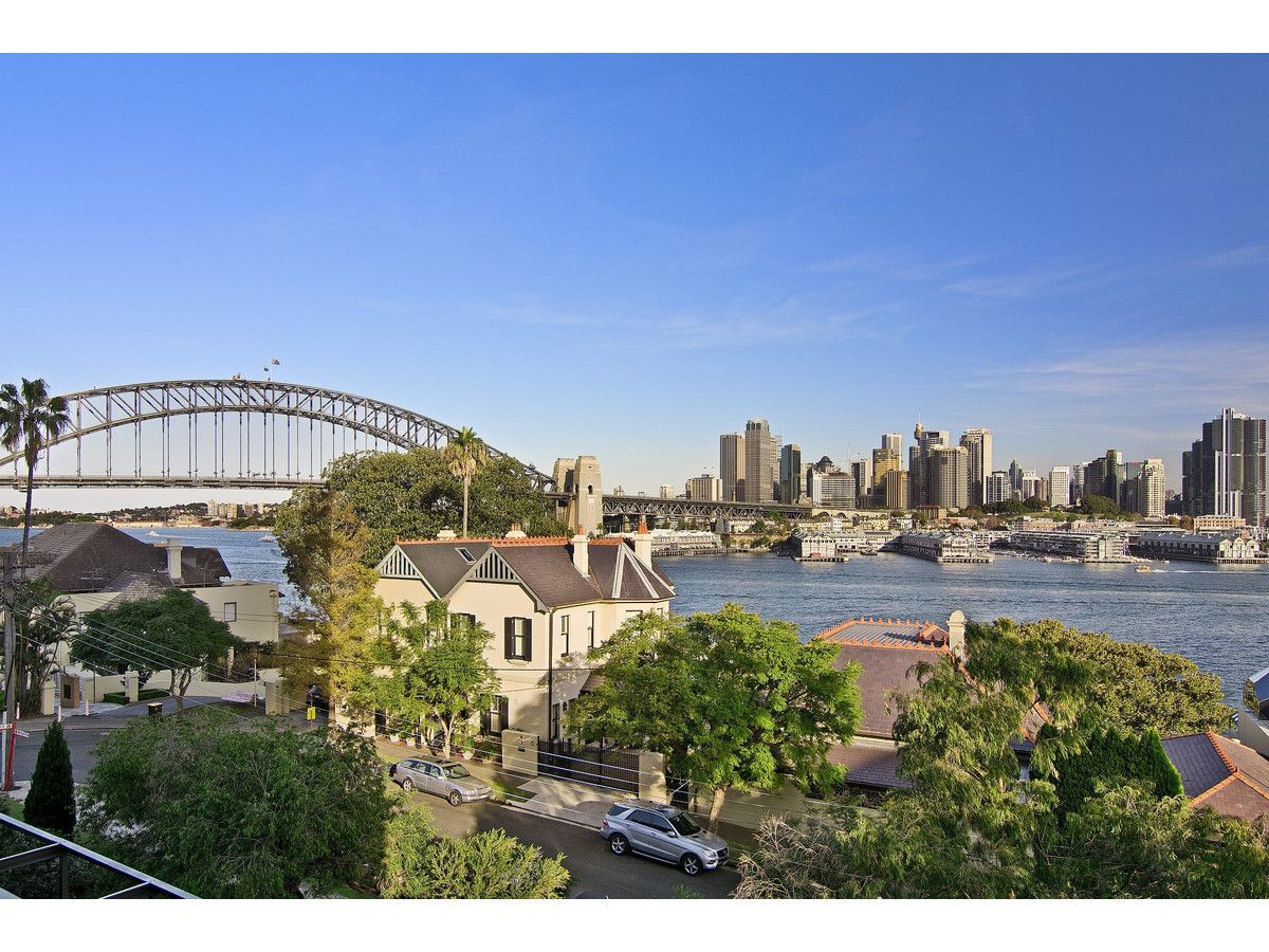 25/2-4 East Crescent Street, Mcmahons Point NSW 2060, Image 0