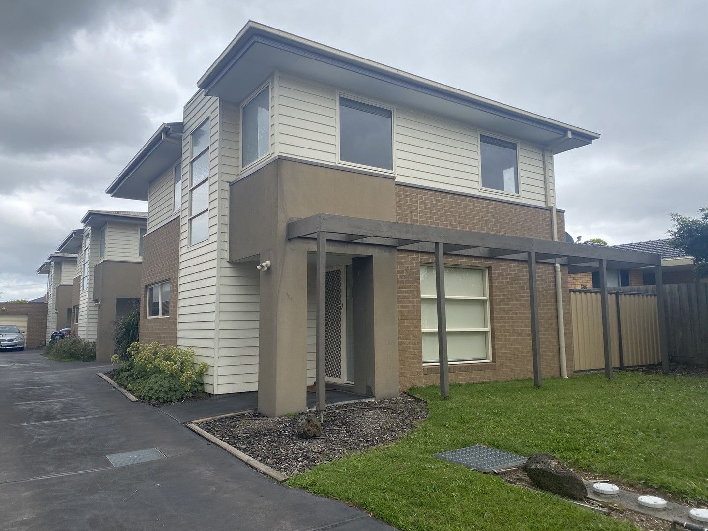 2 bedrooms Townhouse in 1/40 Grace Avenue DANDENONG VIC, 3175