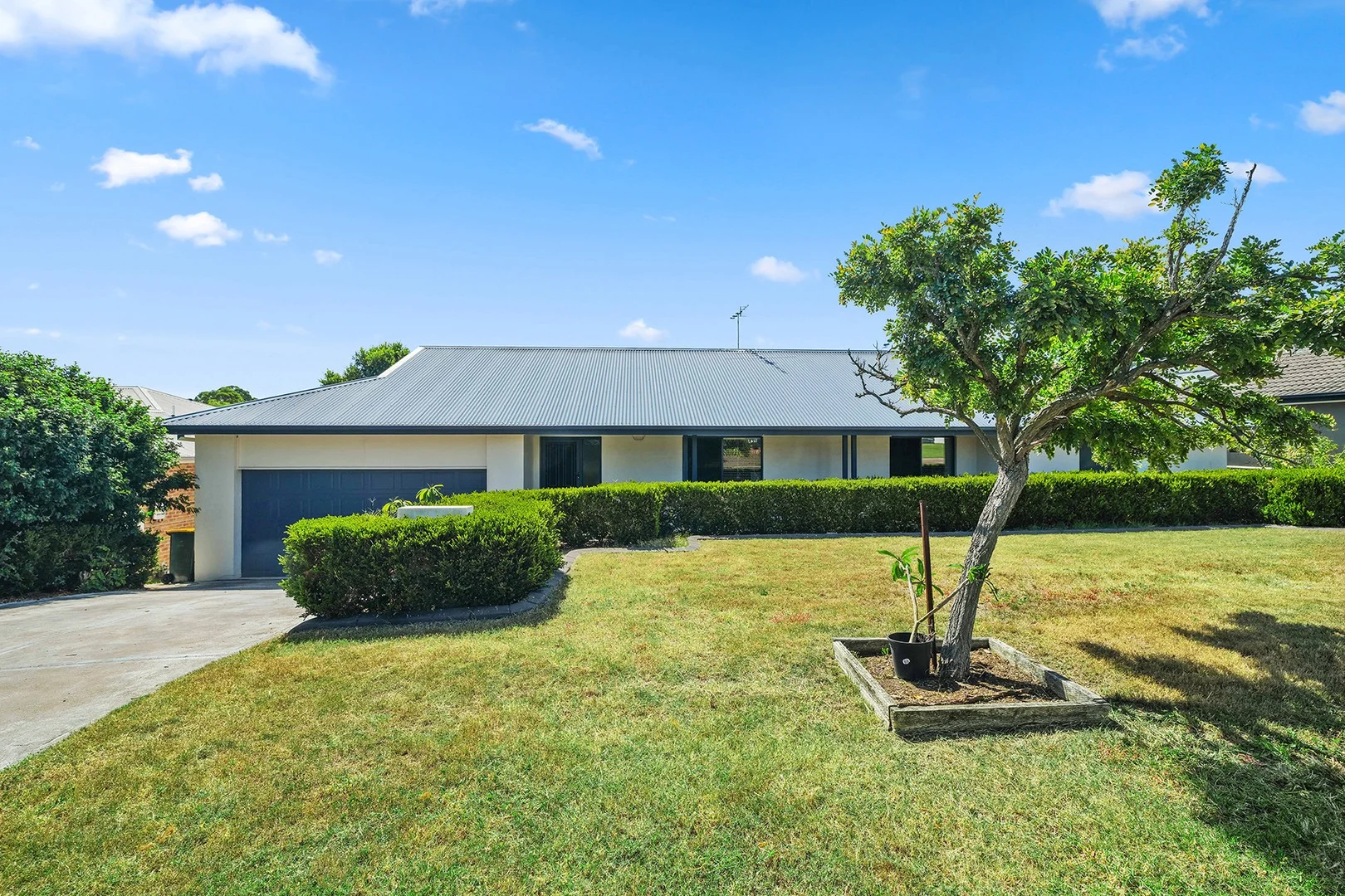 6 Amber Grove, Bolwarra Heights NSW 2320