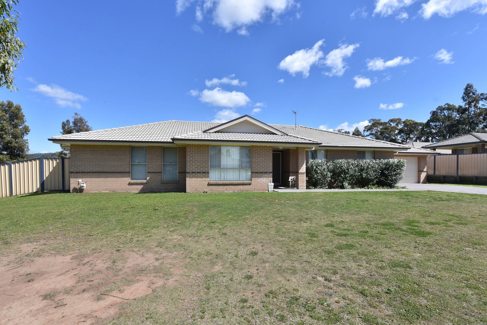 13 Brunello Street Cessnock Nsw 2325 Domain