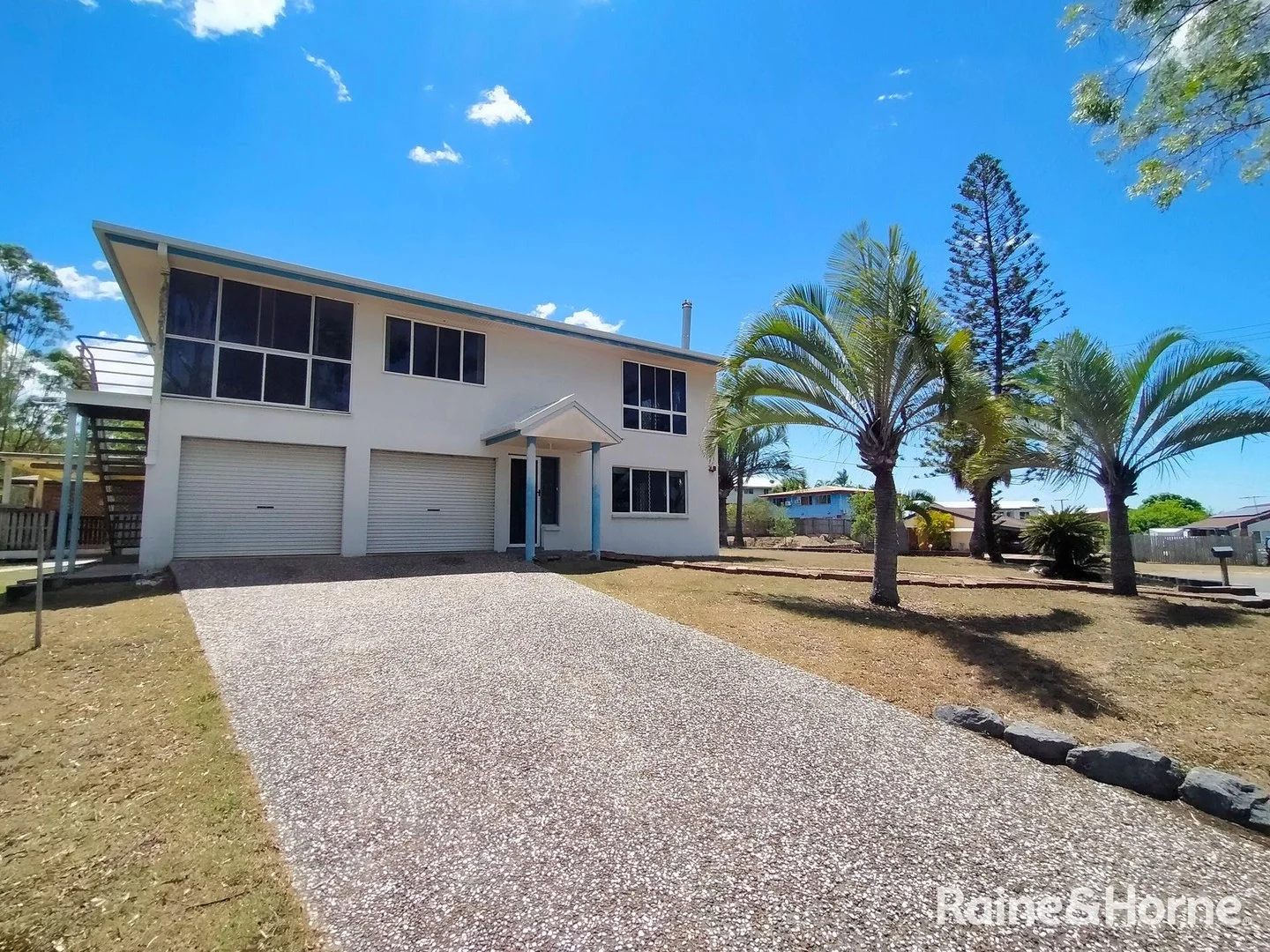 25 Centenary Drive, Boyne Island QLD 4680