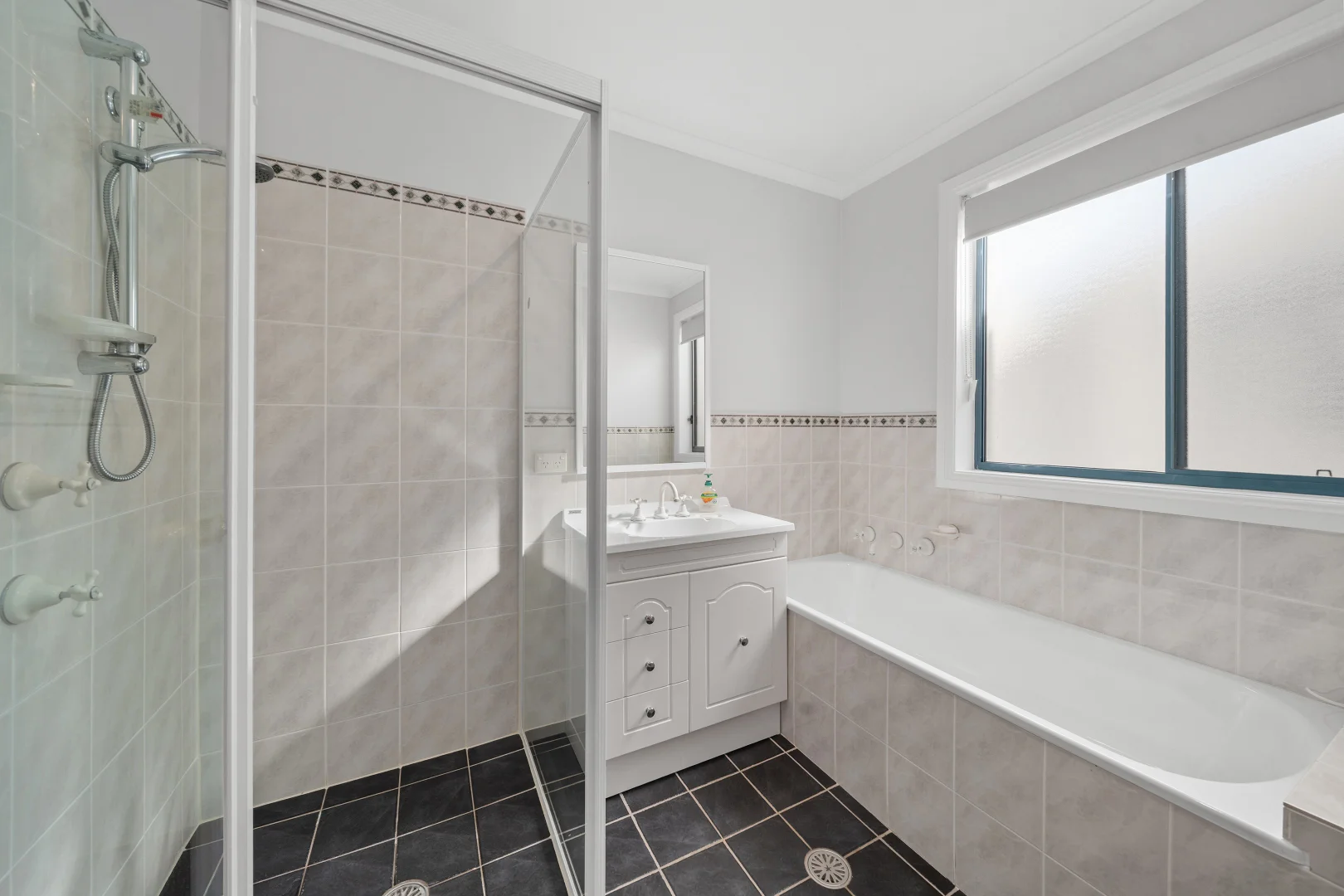 Additional image 17 of 13/2 Dines Place, Bruce ACT 2617