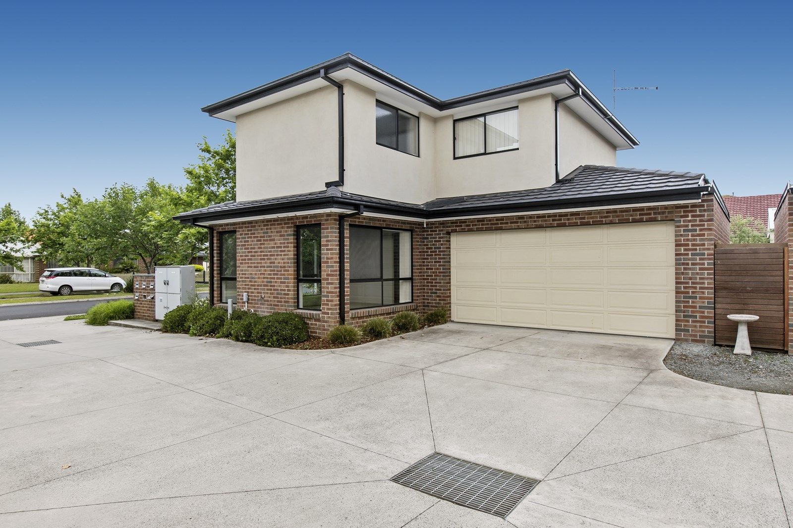 4/2 Edinburgh Drive, Beaconsfield VIC 3807, Image 1