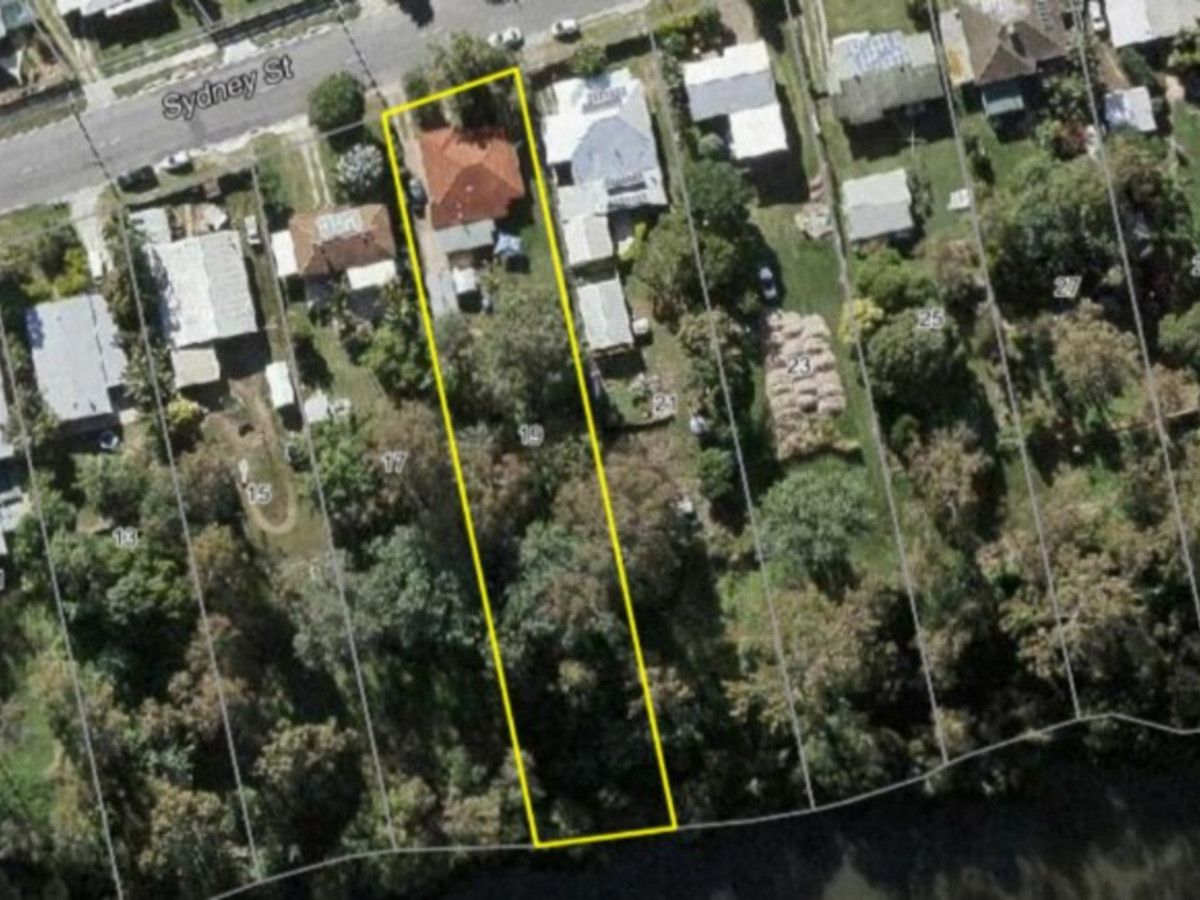 19 Sydney Street, Brassall QLD 4305 Domain