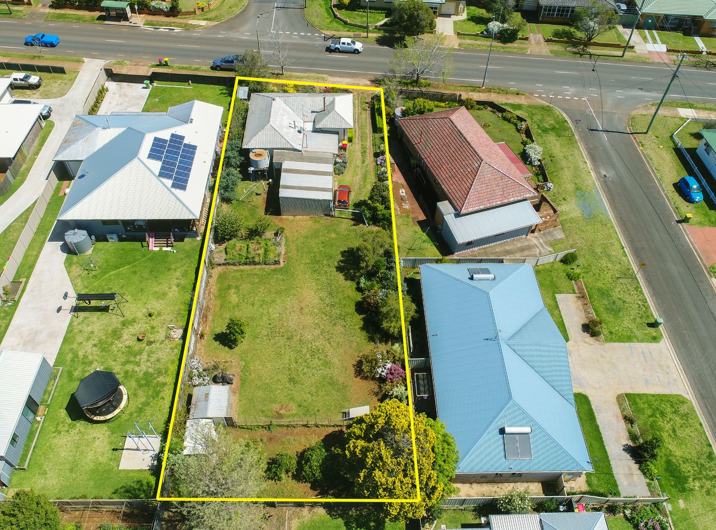 104 Drayton Road, Harristown QLD 4350, Image 2