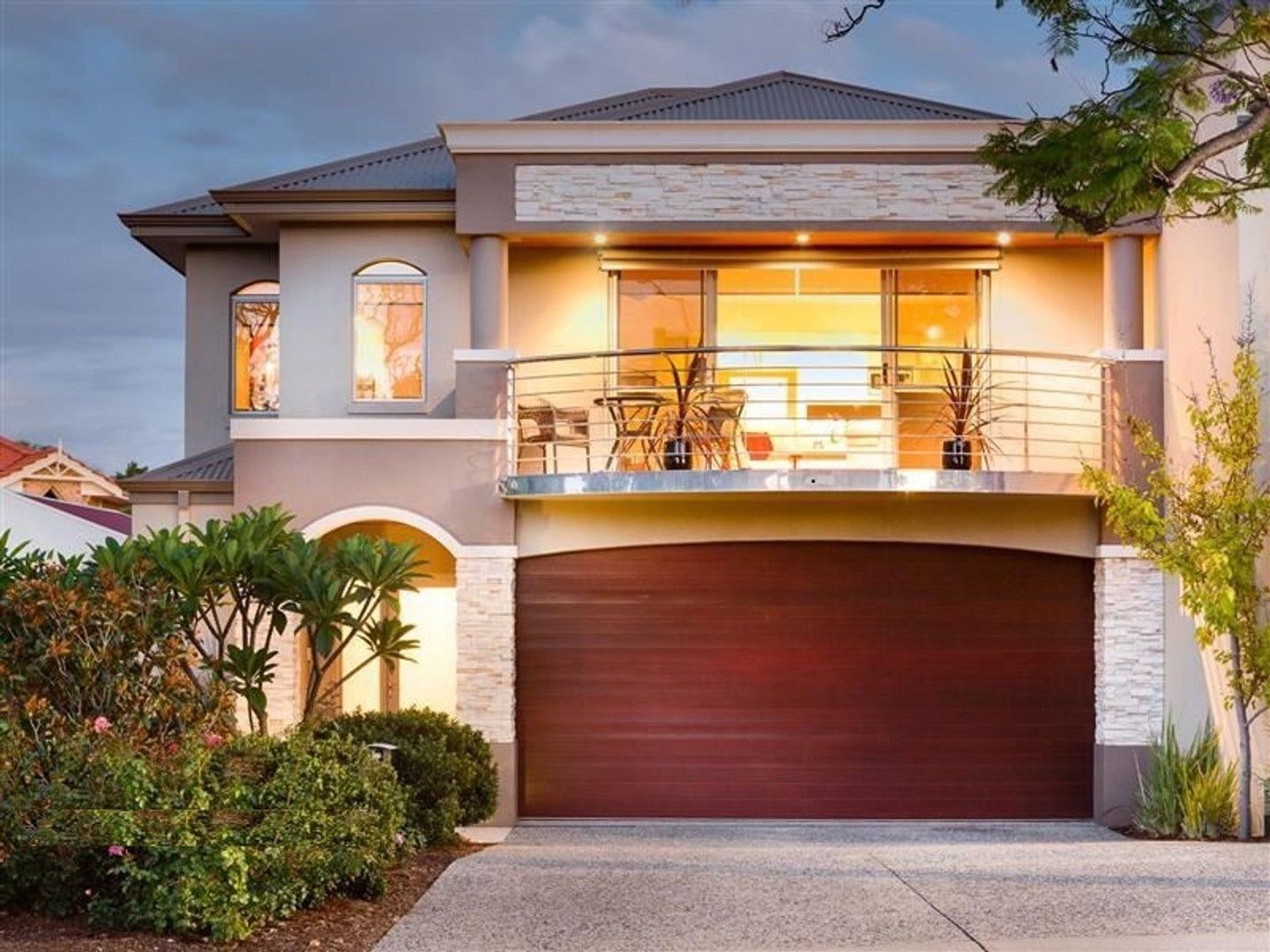 3 bedrooms House in 106 MATHESON ROAD APPLECROSS WA, 6153