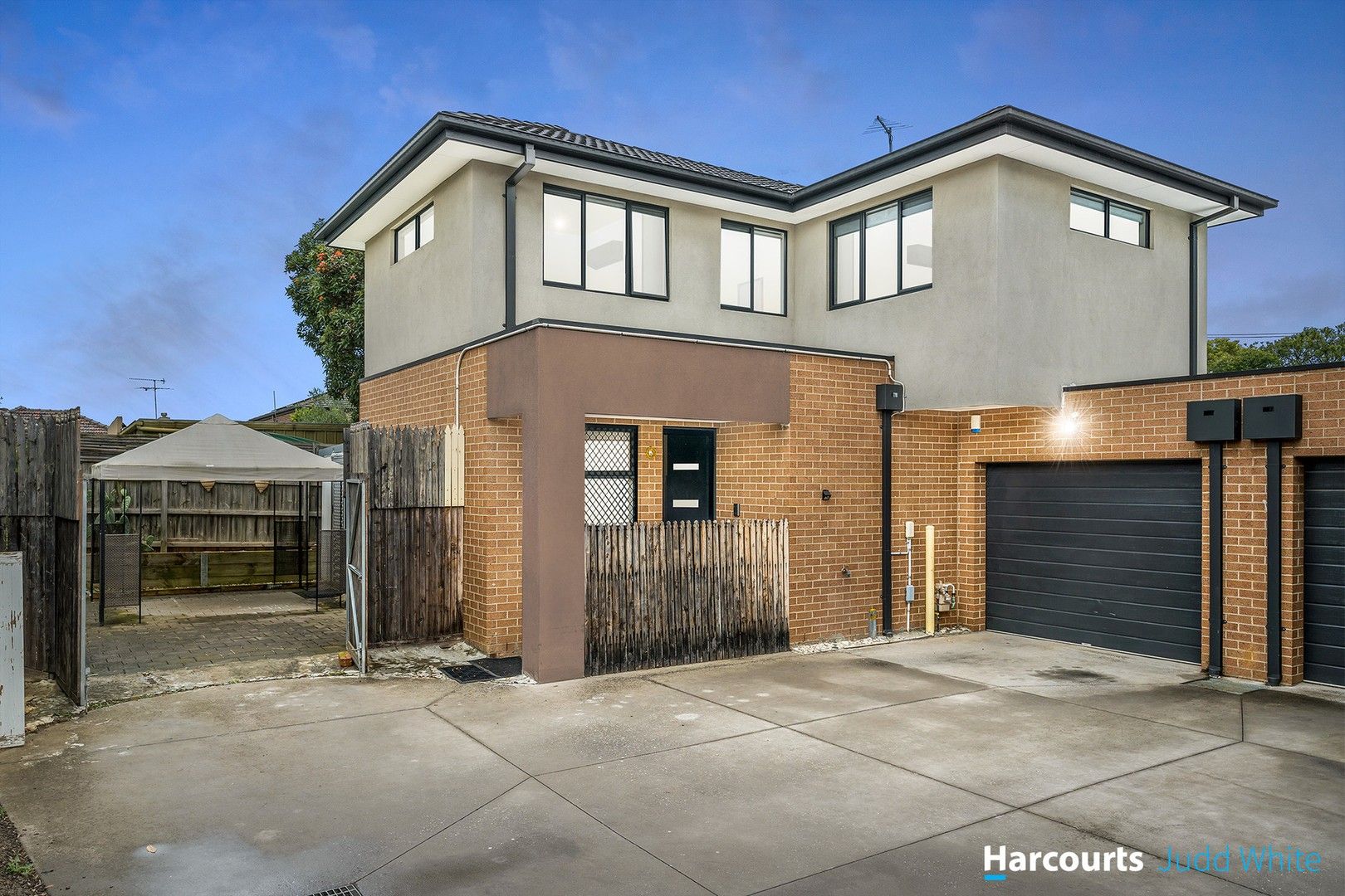 3 bedrooms Townhouse in 3/50 Waverley Road CHADSTONE VIC, 3148