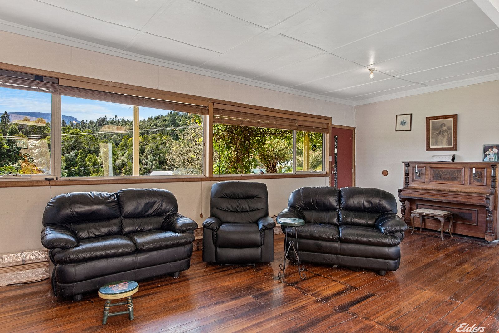 2 Du Cane Street, Queenstown TAS 7467, Image 2