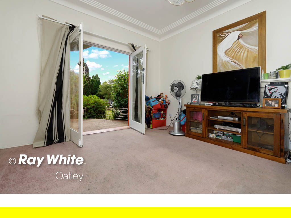 28 Neville Street, OATLEY NSW 2223, Image 2