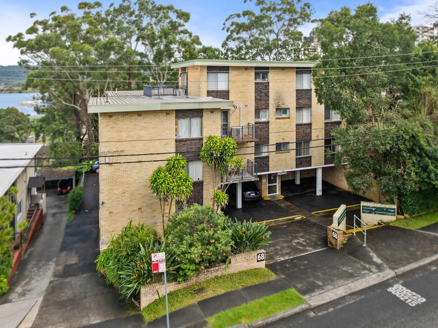 8/68 Henry Parry Drive, Gosford NSW 2250