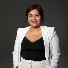 Clara Angraini, Sales representative