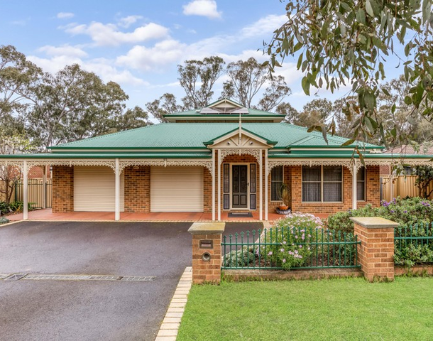 93 Crusoe Road, Kangaroo Flat VIC 3555