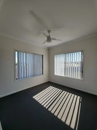 Additional image 6 of 2/11 Bulloo Street, Glenvale QLD 4350