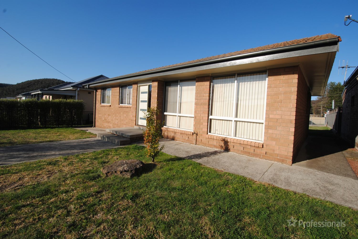 49 Rifle Parade, Lithgow NSW 2790