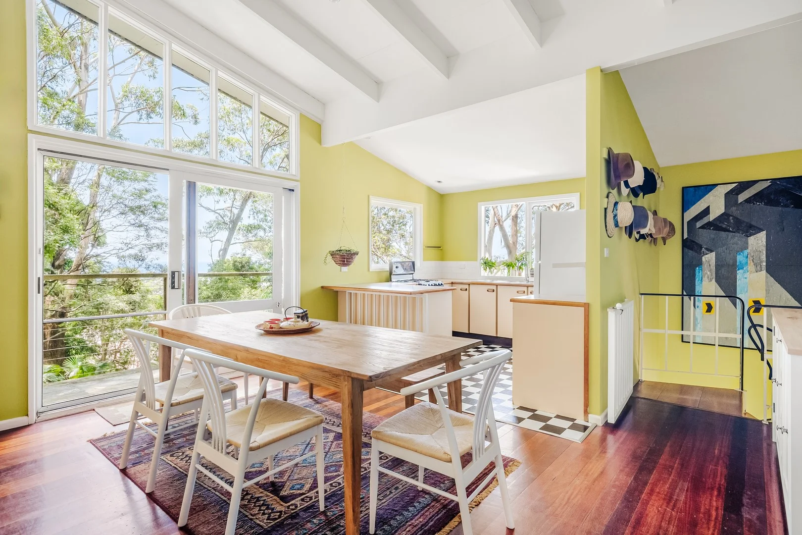 31 Kanangra Drive, Thirroul NSW 2515