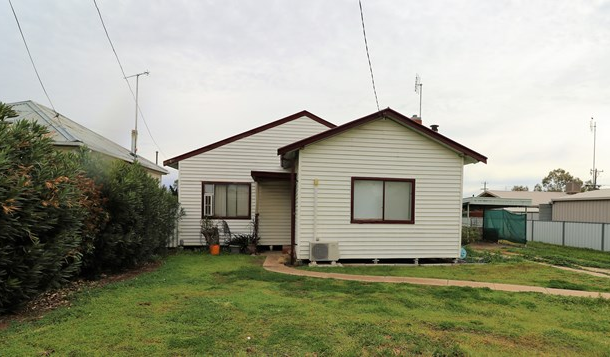 45 Nugget Street, Kerang VIC 3579