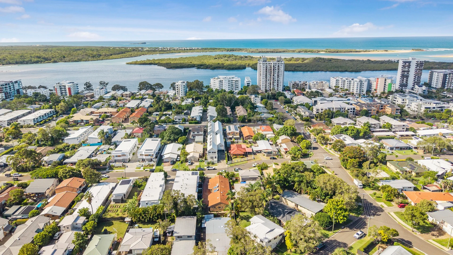 2/32 Hinley Avenue, Maroochydore QLD 4558