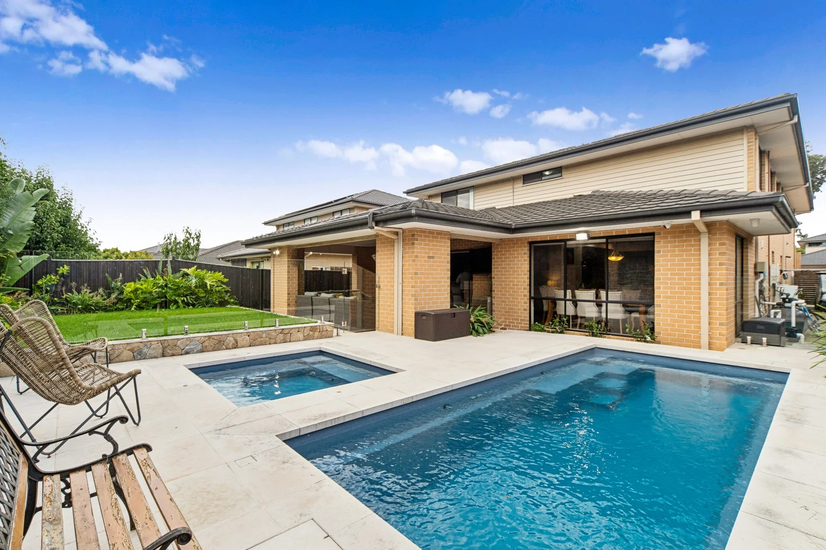 14 Crampton Chase, Sandhurst VIC 3977