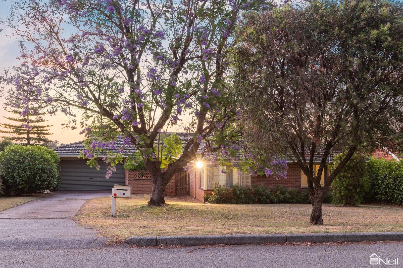 4 bedrooms House in 118 Derry Avenue MOUNT NASURA WA, 6112
