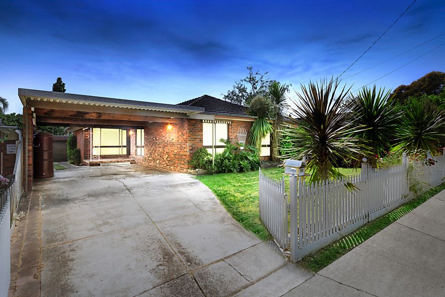 32 Crimson Avenue, Blackburn South VIC 3130