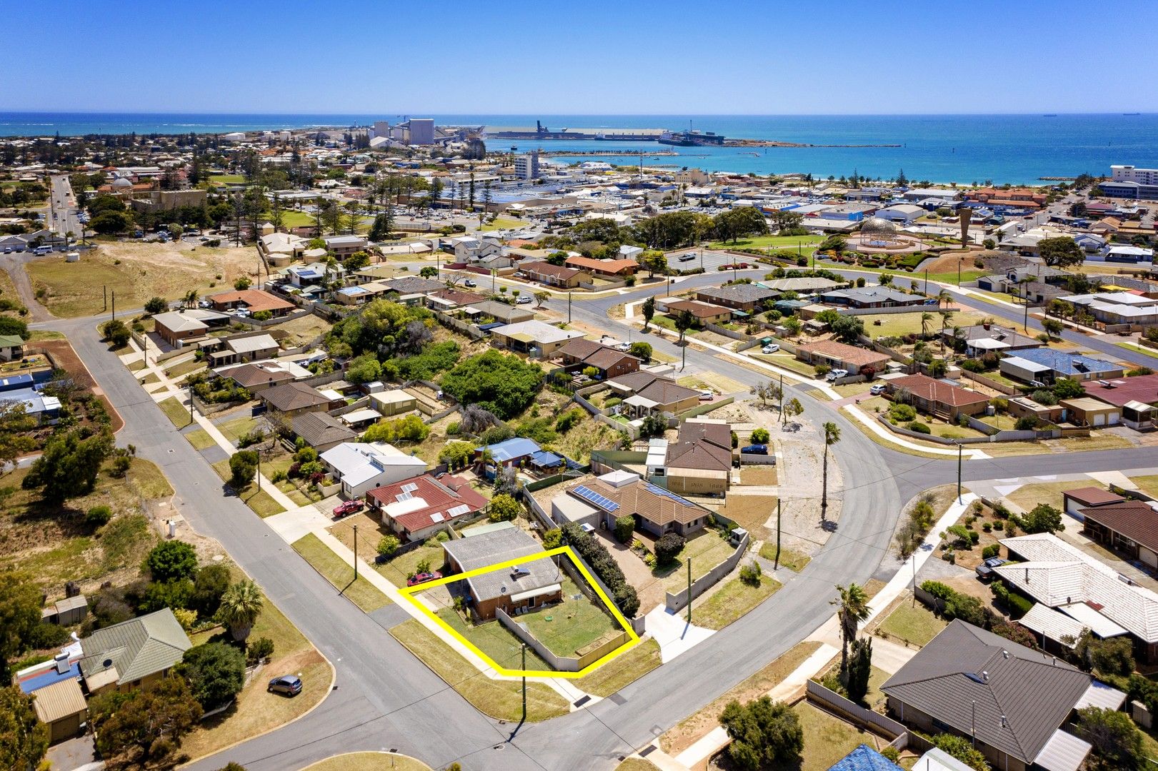 2 bedrooms Duplex in 15B Kelly Street GERALDTON WA, 6530