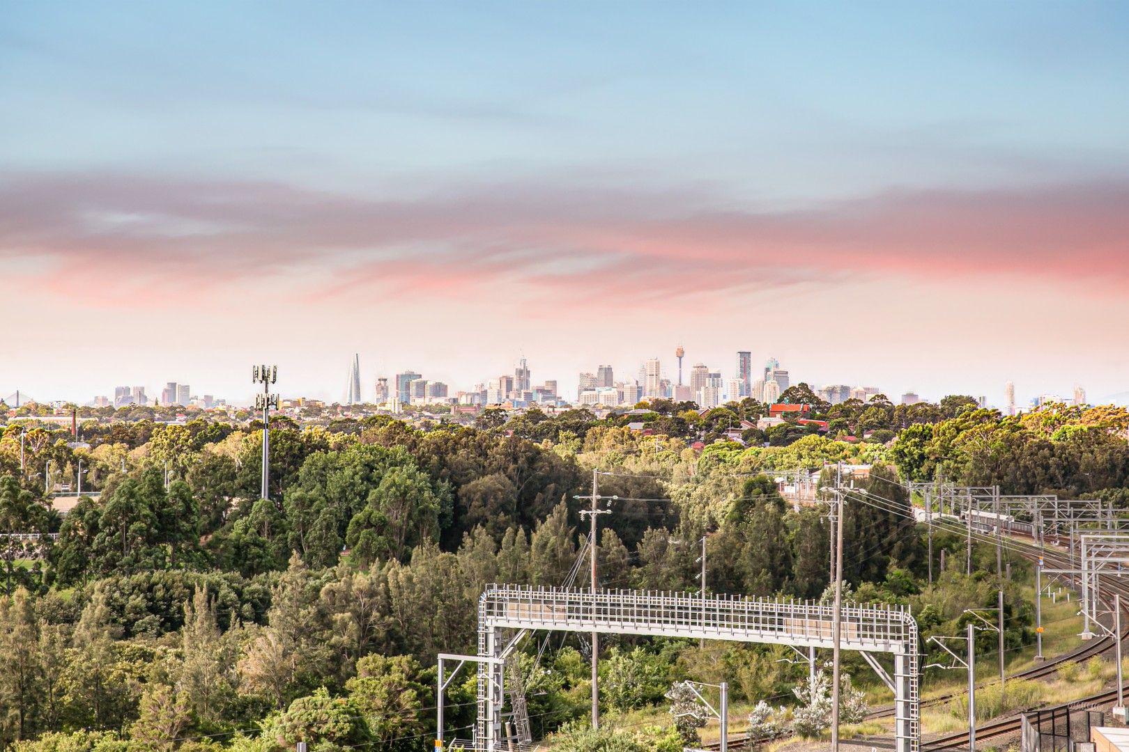 3 bedrooms Apartment / Unit / Flat in 720/99B Bonar Street WOLLI CREEK NSW, 2205