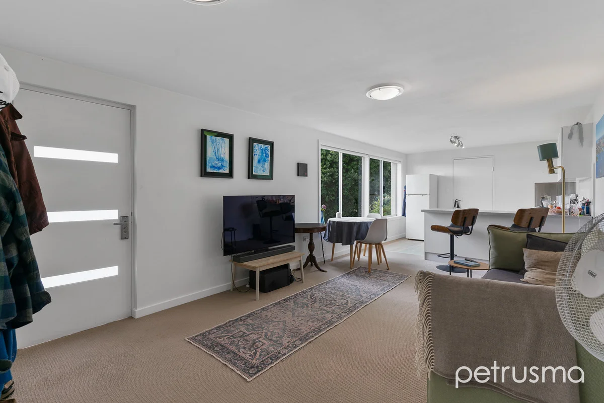 Additional image 3 of 2/323 Churchill Avenue, Sandy Bay TAS 7005