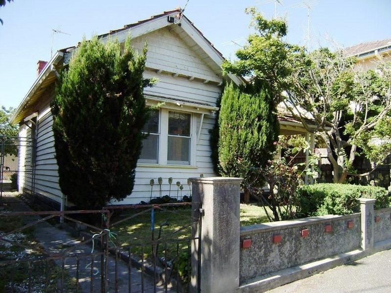 12 Cardigan Street, St Kilda East VIC 3183