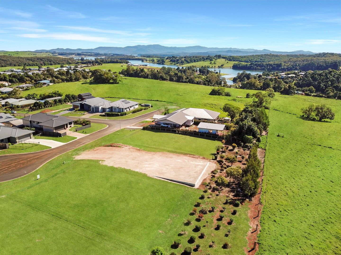 9 Walnut Close, Yungaburra QLD 4884, Image 0