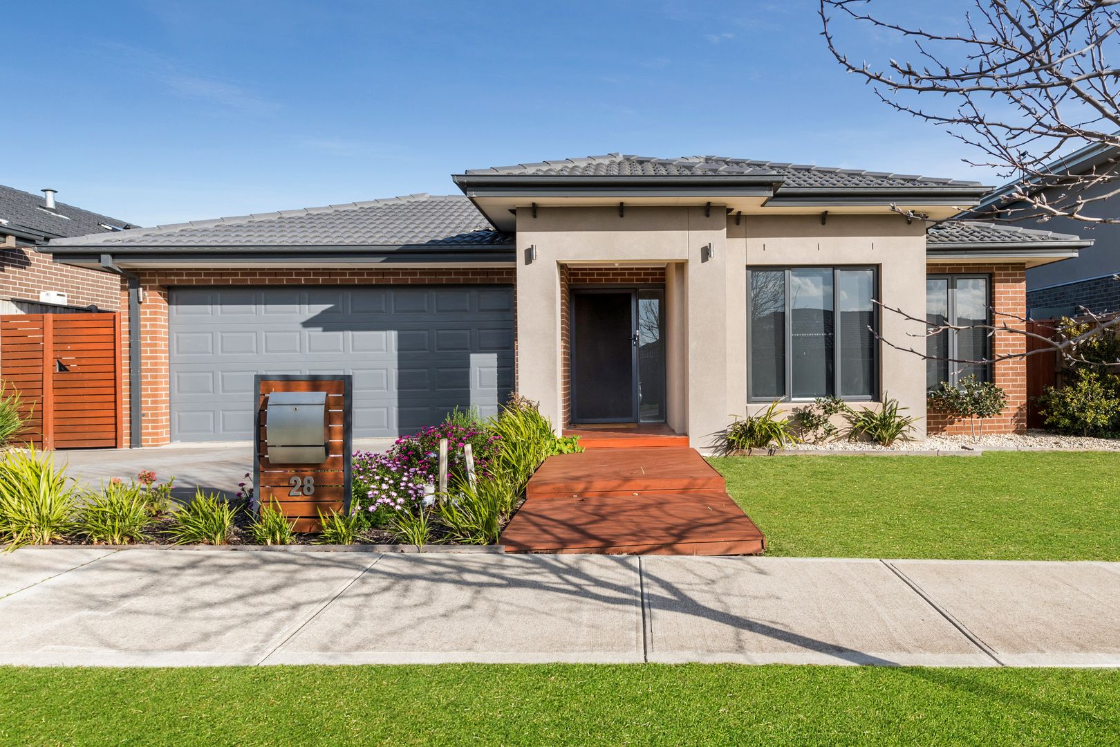 28 Erindale Street, Cranbourne West VIC 3977, Image 1