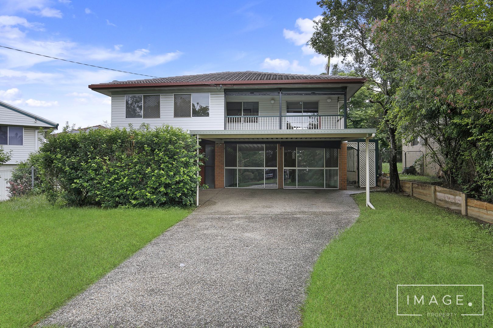 26 Woodbury Avenue, Bray Park Property History & Address Research