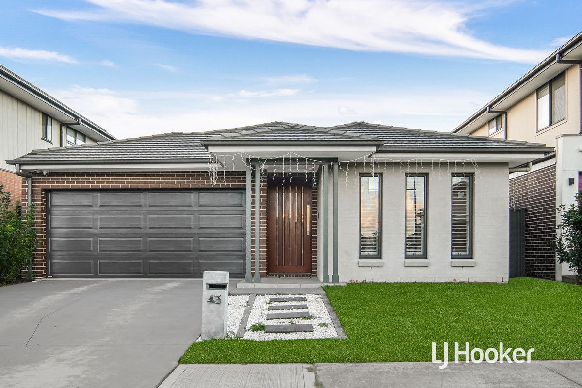 4 bedrooms House in 43 Hornet Street SCHOFIELDS NSW, 2762
