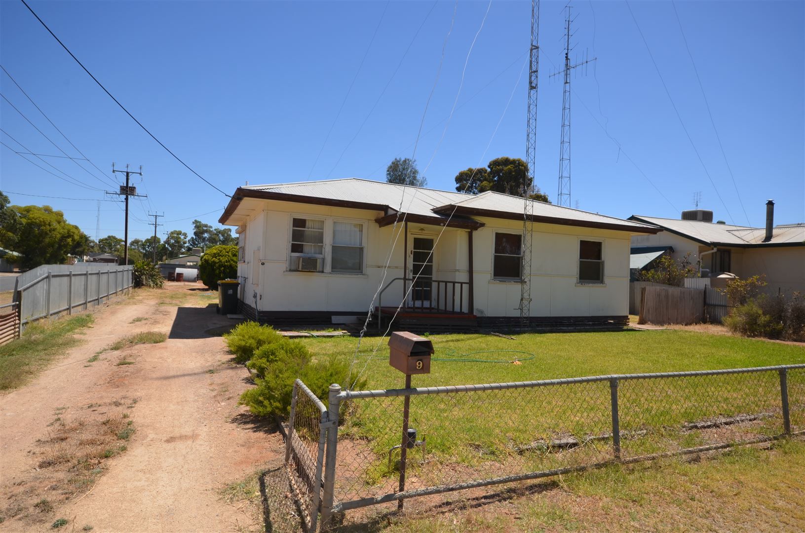 9 Railway Terrace North, Pinnaroo SA 5304, Image 1