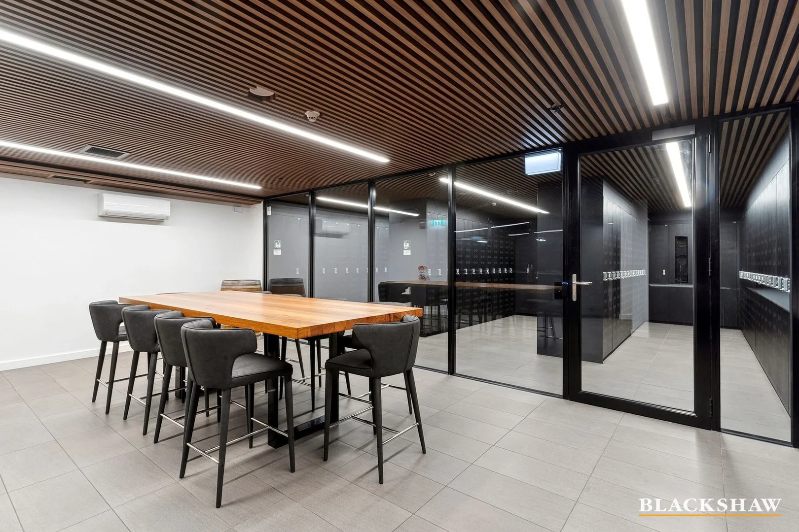 Additional image 10 of 2/7 State Circle, Forrest ACT 2603