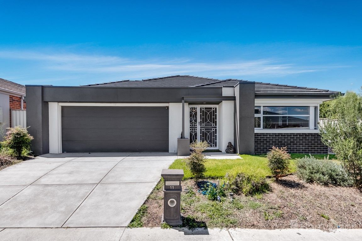 11 Discovery Street, Pakenham VIC 3810, Image 0