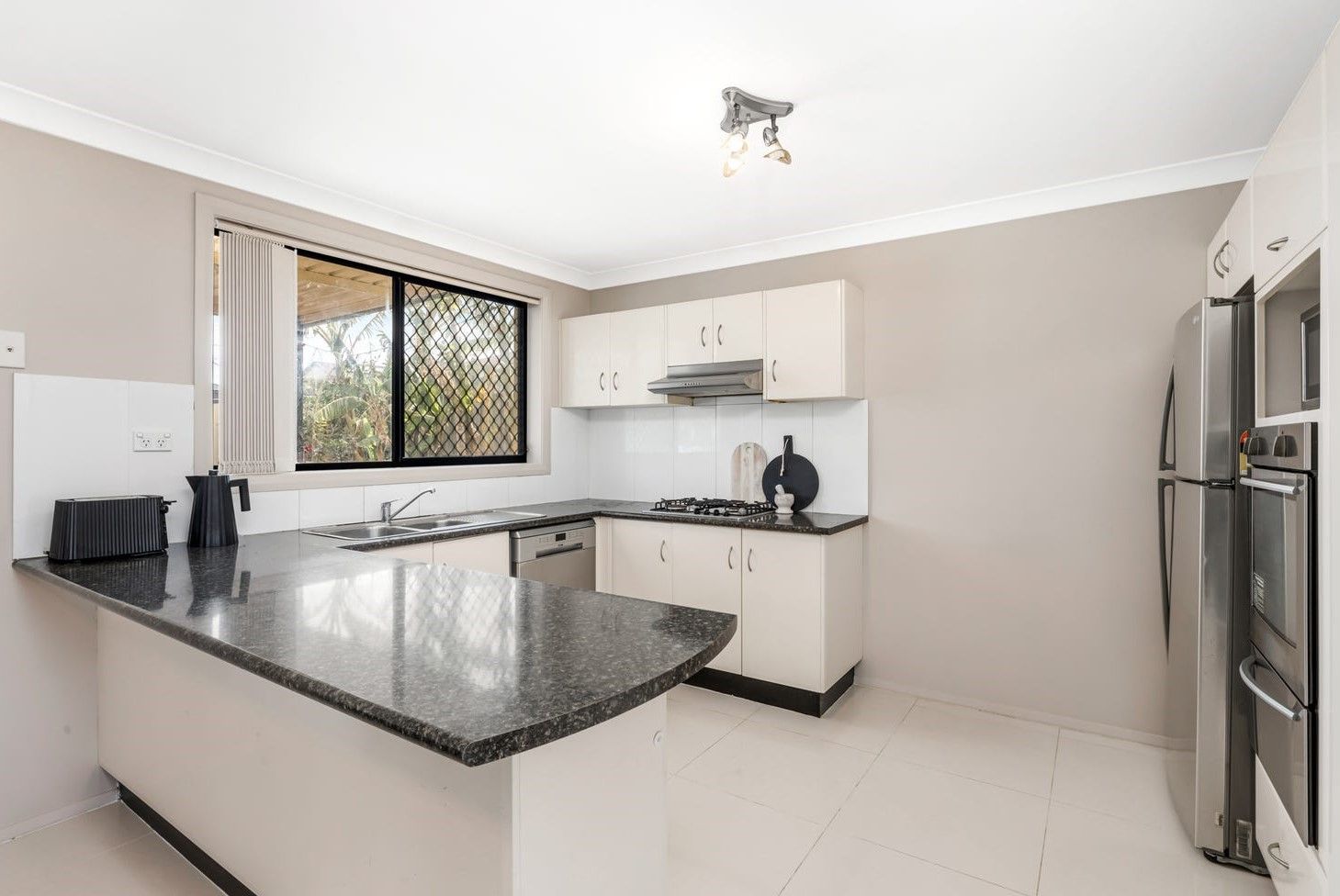 1 Tia Place, Carnes Hill NSW 2171, Image 2