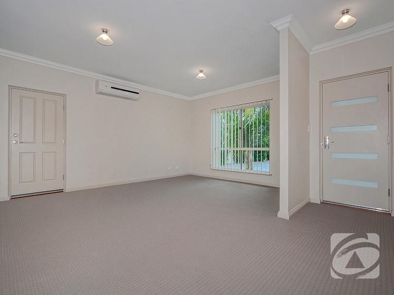 4 Keystone Avenue, Hope Valley SA 5090, Image 2