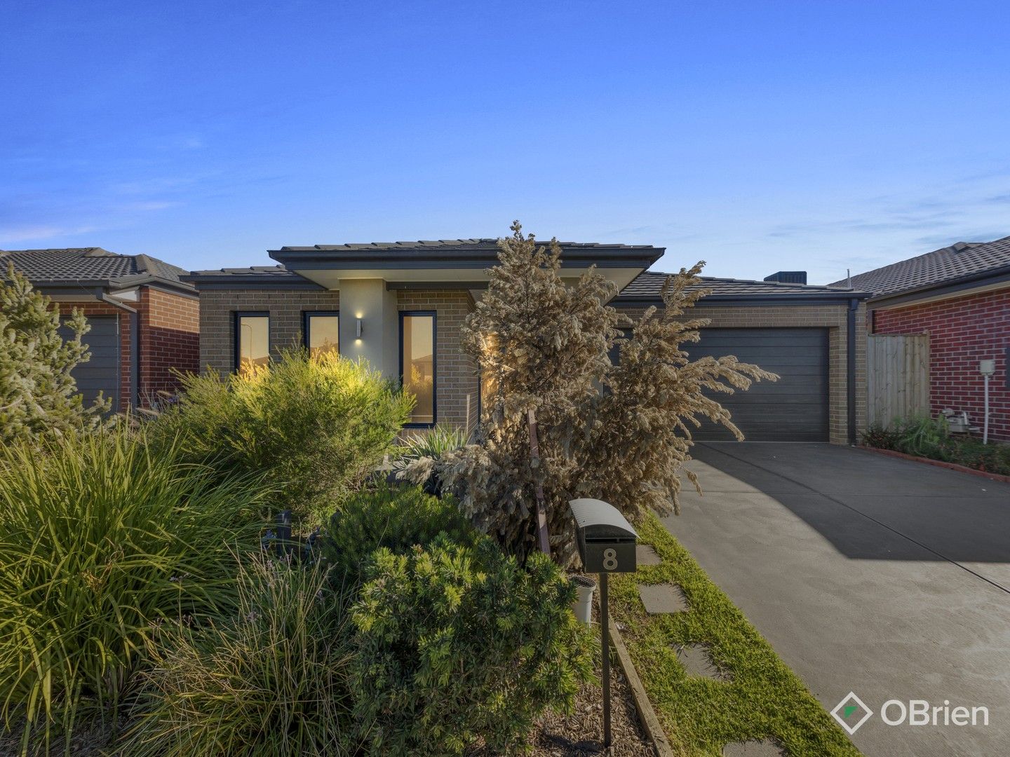 8 Snicket Crescent, Officer VIC 3809, Image 0